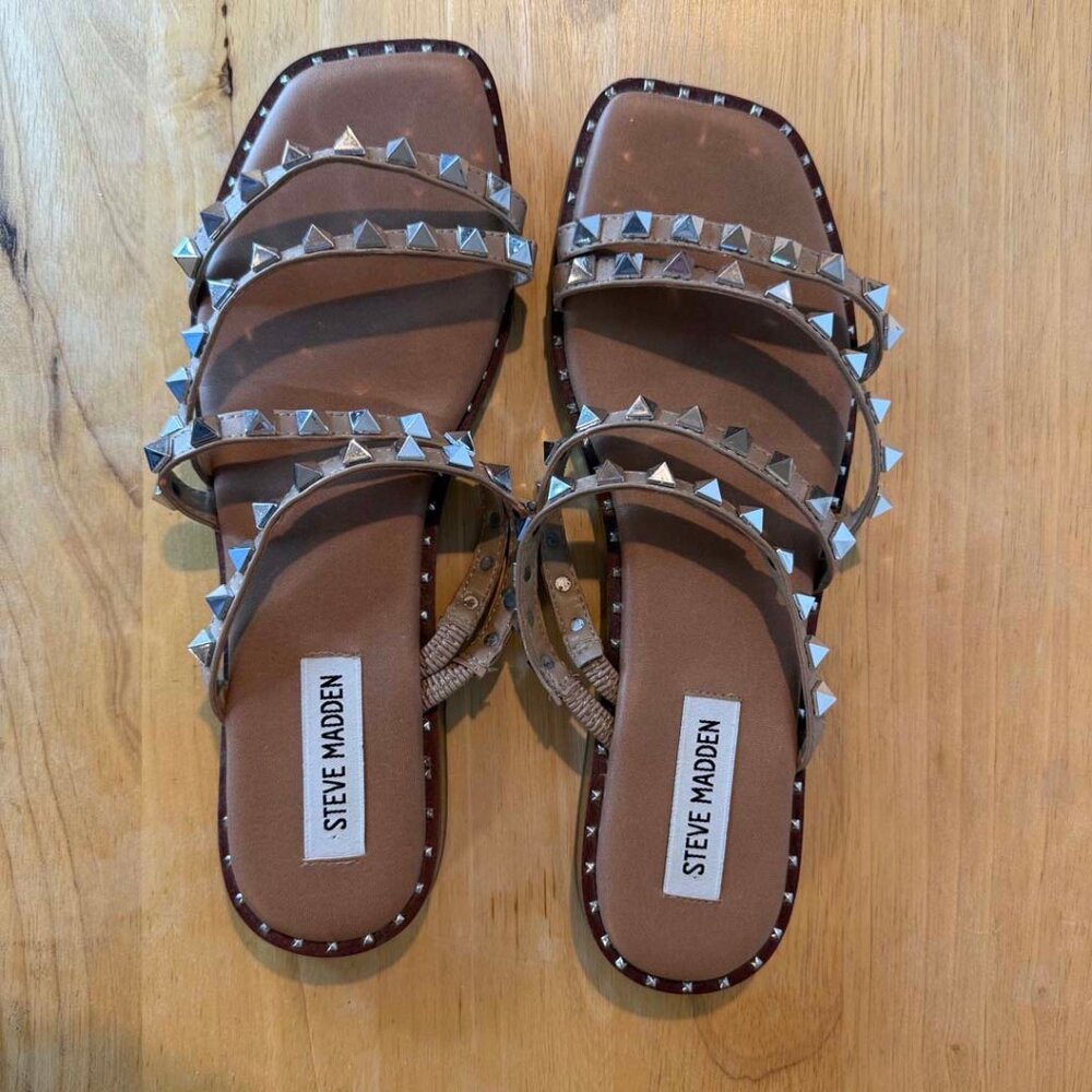 Steve Madden neutral sandels